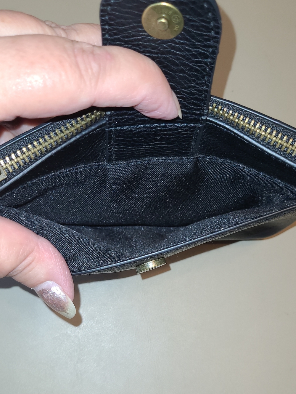 Universal Thread Classic Black Wristlet Clutch - Top Zip - Picture 4 of 7